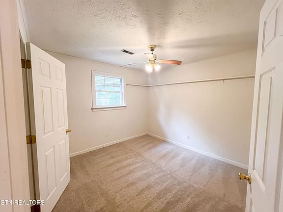 4th image of 226 Parliament Rd