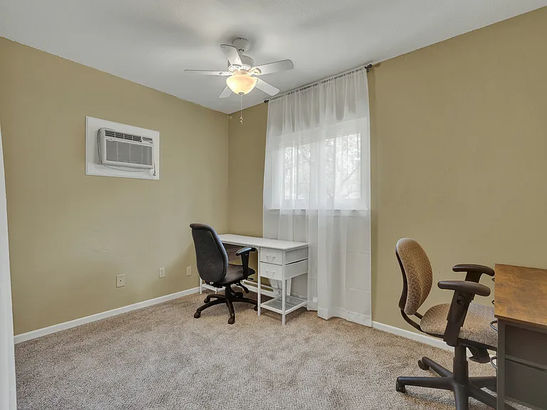 208 Reimer Ave — Photo 18