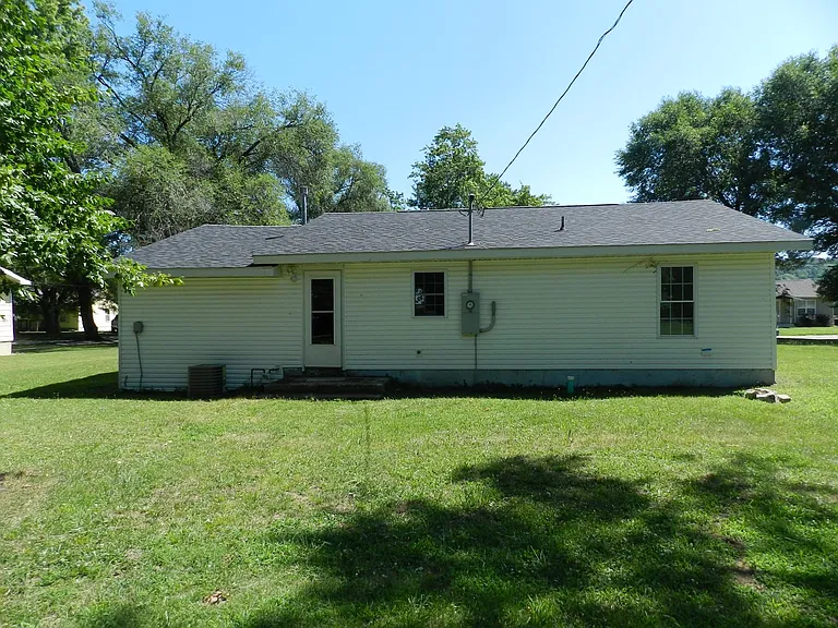 204 Dyer St — Photo 3