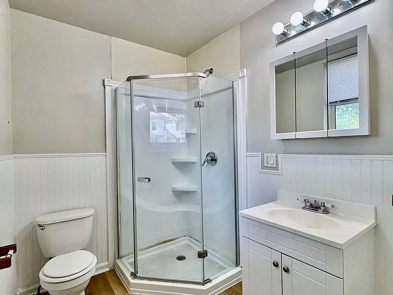 628 N Main St — Photo 9
