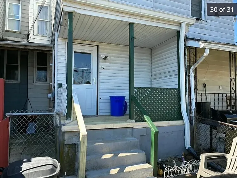 19 Railroad Ave — Photo 14