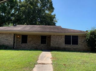 318 Tammy Lynn Dr #B, Longview, TX 75604