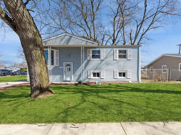 7701 Taney Pl, Merrillville, IN 46410