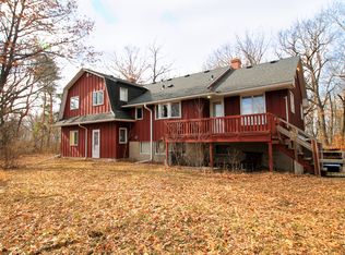 8 Sunset Ln, North Oaks, MN 55127