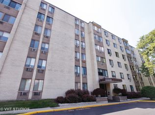 9740 S Pulaski Rd APT 402, Oak Lawn, IL 60453