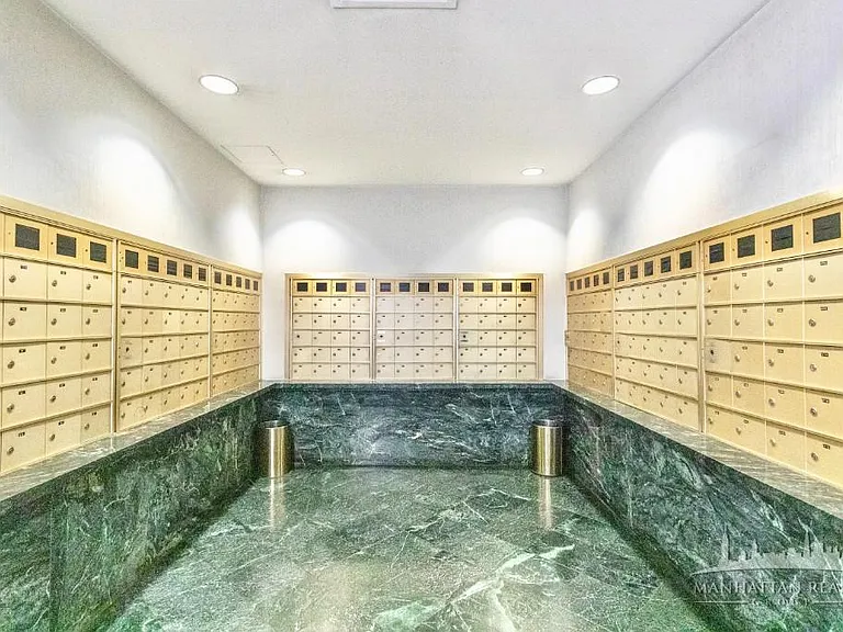 300 E 93rd St #15C — Photo 11