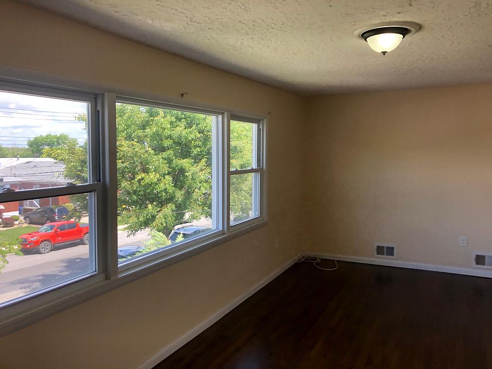 1st image of 114 Stafford Ave #2
