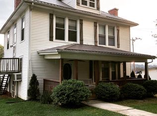 904 Old Stage Rd, Chilhowie, VA 24319