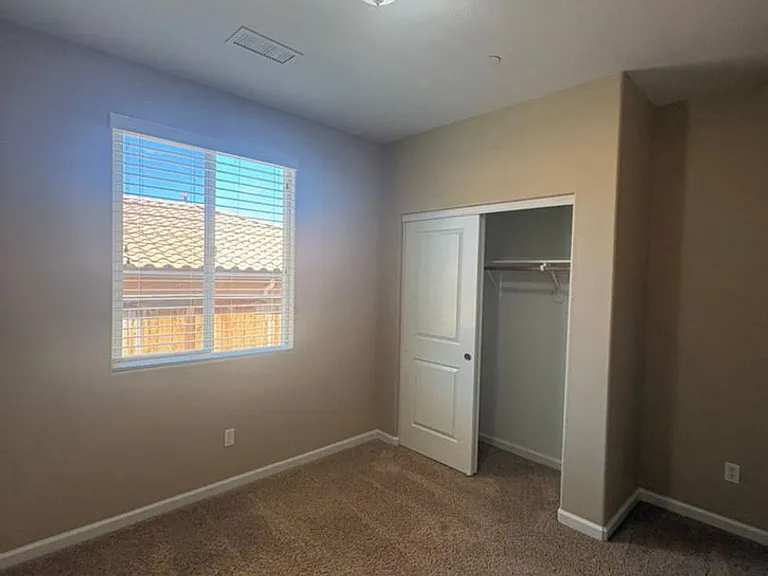 2827 Earthstone Dr — Photo 15