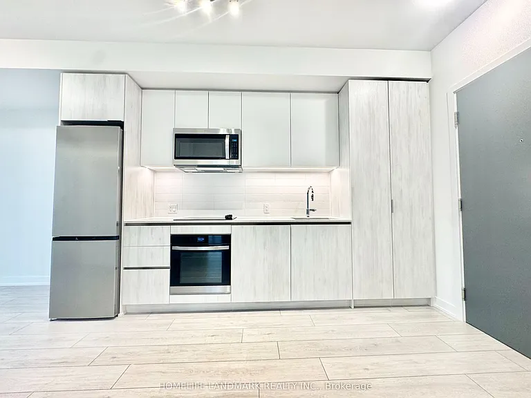 5858 Yonge St #1823 — Photo 4