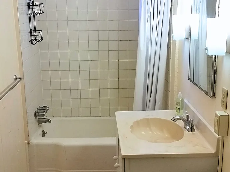 208 N Dithridge St #1A — Photo 5