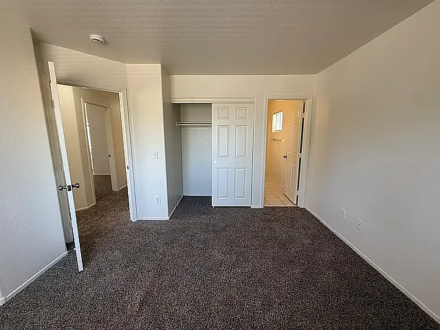 6109 Crockery St — Photo 13