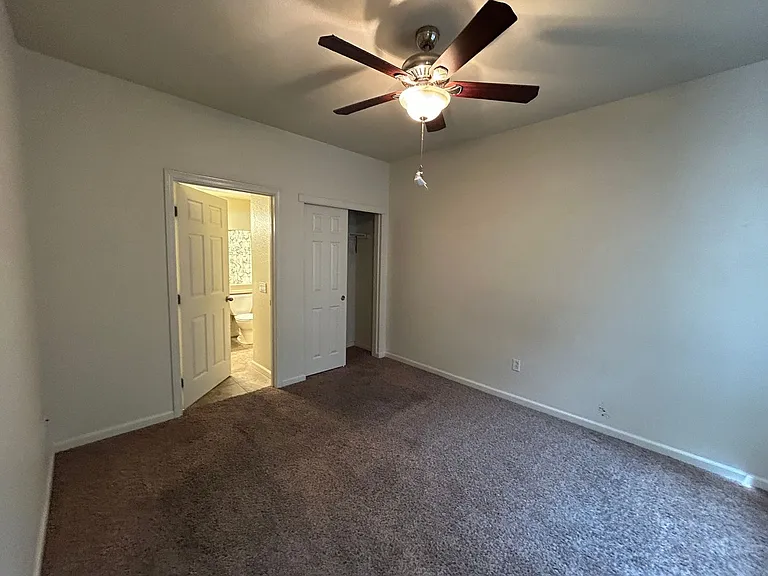 5201 Laguna Oaks Dr #187 — Photo 6