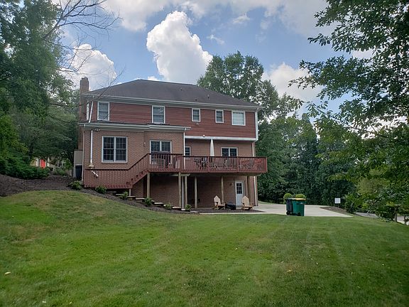 3rd image of 7116 Bennington Woods Dr