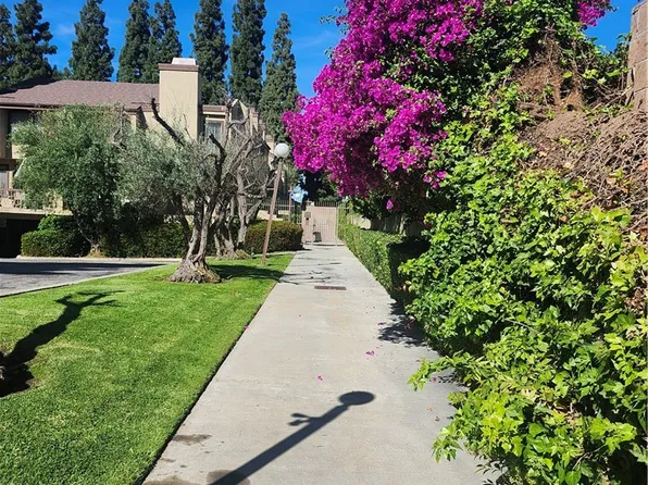 849 E Victoria St Unit 209, Carson, CA 90746