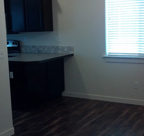 748 N Williams St — Photo 3