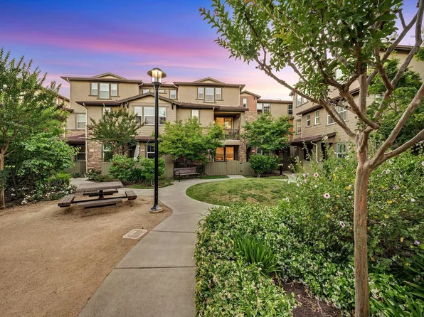 326 El Paseo Cir, Walnut Creek, CA 94597