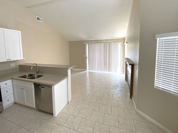 3rd image of 15641 Shadow Mountain Ln
