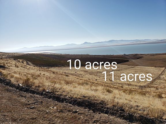 2nd image of 6700 S Lincoln Beach Rd