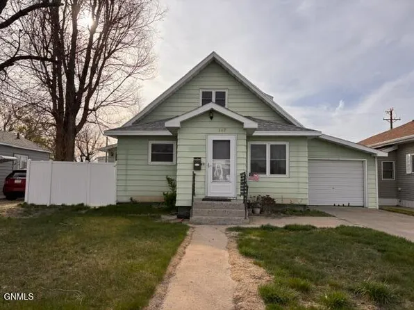 117 N Adams St, Plentywood, MT 59254