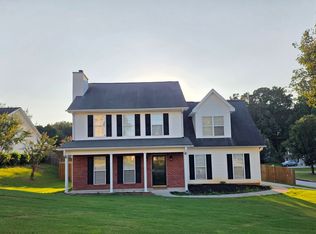 15 Waterloo Ct, Hiram, GA 30141