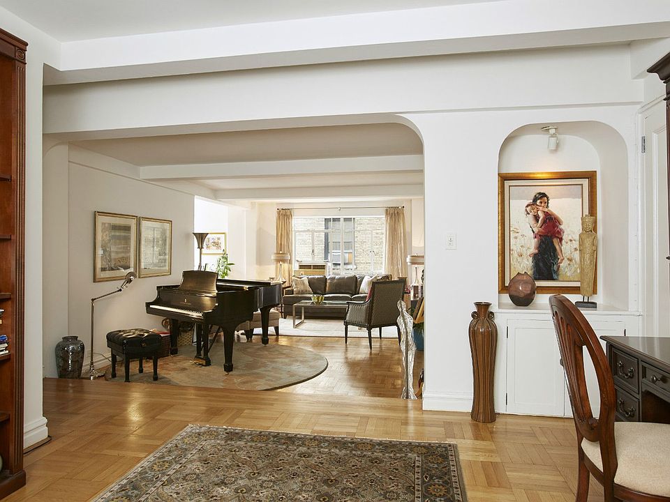 2nd image of 565 W End Ave APT 6D