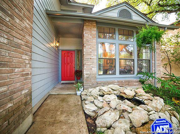 3rd image of 4022 Camphor Way