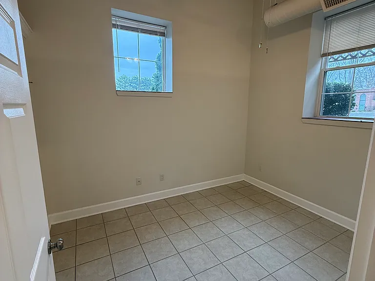 Chapel Hill Apartments — Photo 26