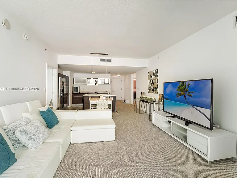 1900 N Bayshore Dr #3904 — Photo 6