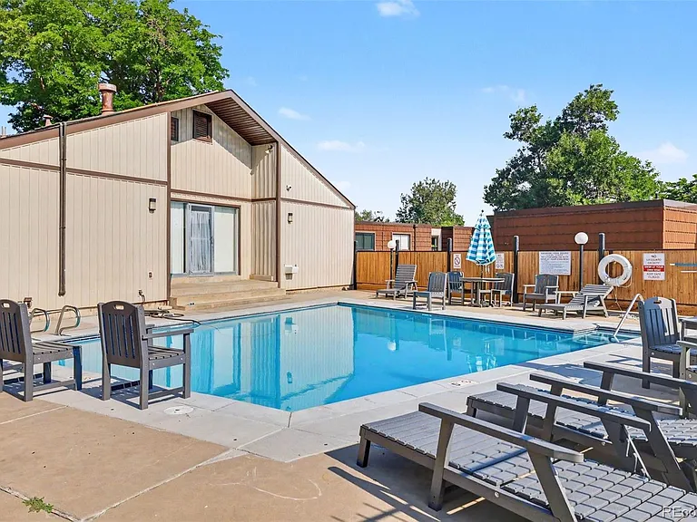 9472 W Utah Pl — Photo 20