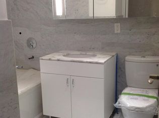 559 Driggs Ave, Brooklyn, NY 11211