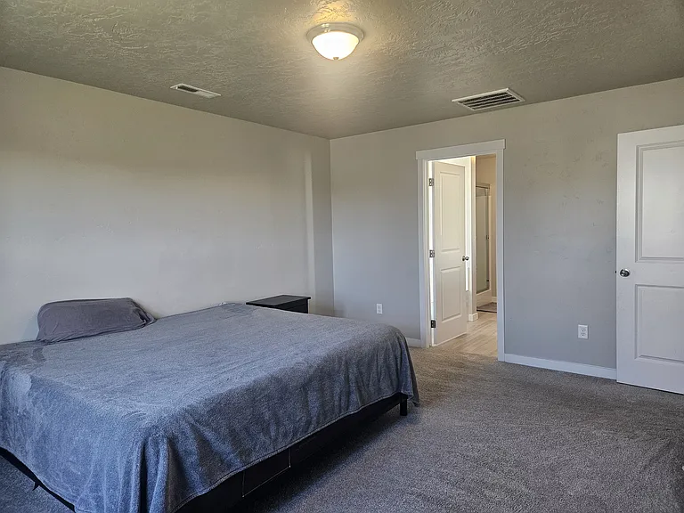 W Gladiola St — Photo 15