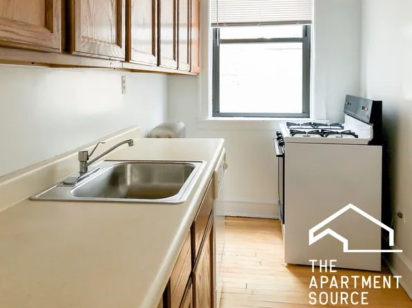 3915 N Greenview Ave #1, Chicago, IL 60613