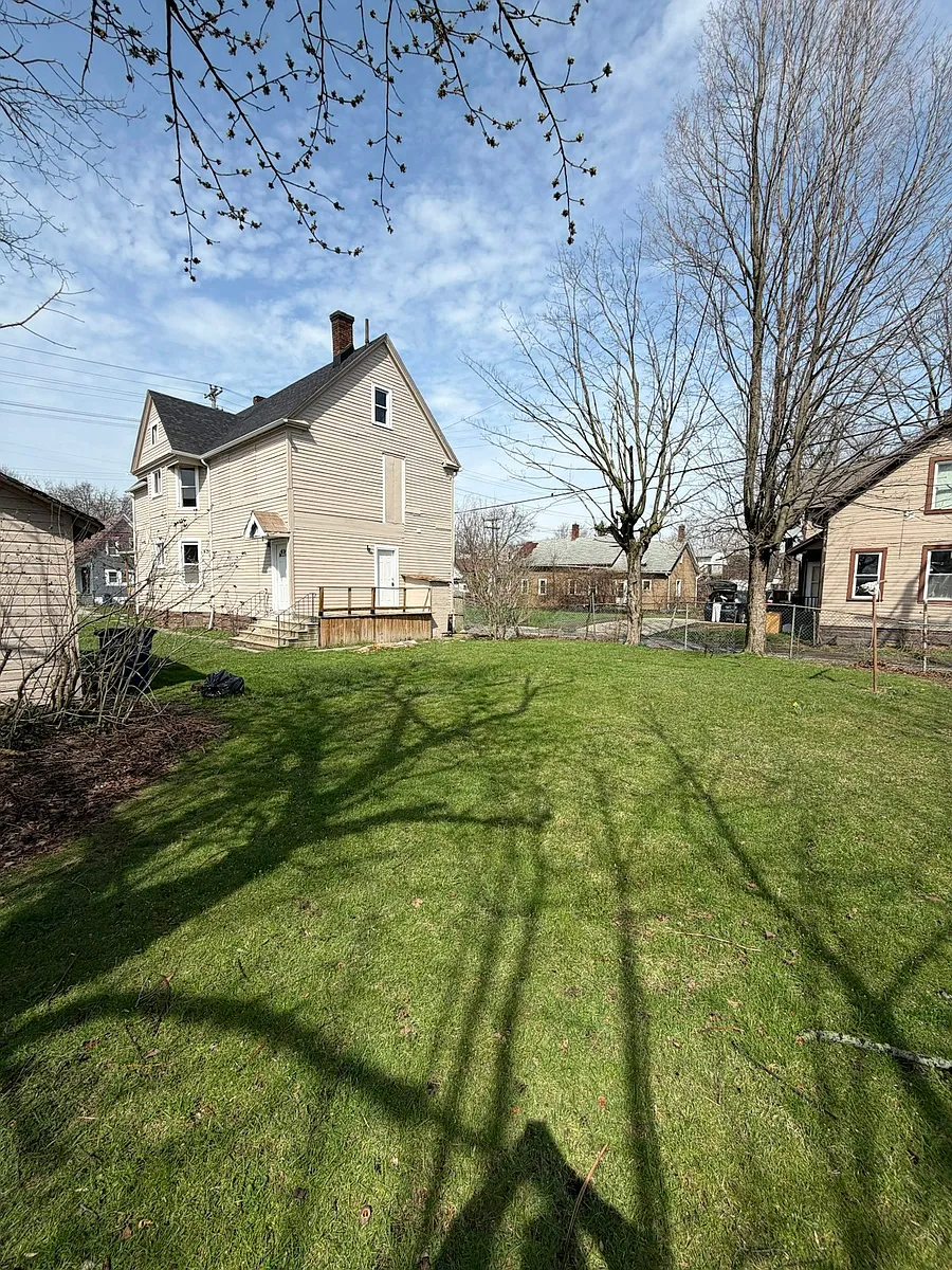 Building Photo - 3295 W 44th St #LOWER