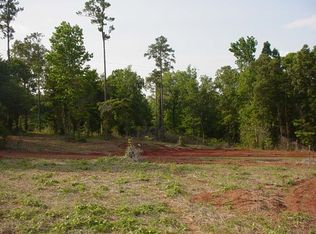 Henderson St, Dadeville, AL 36853