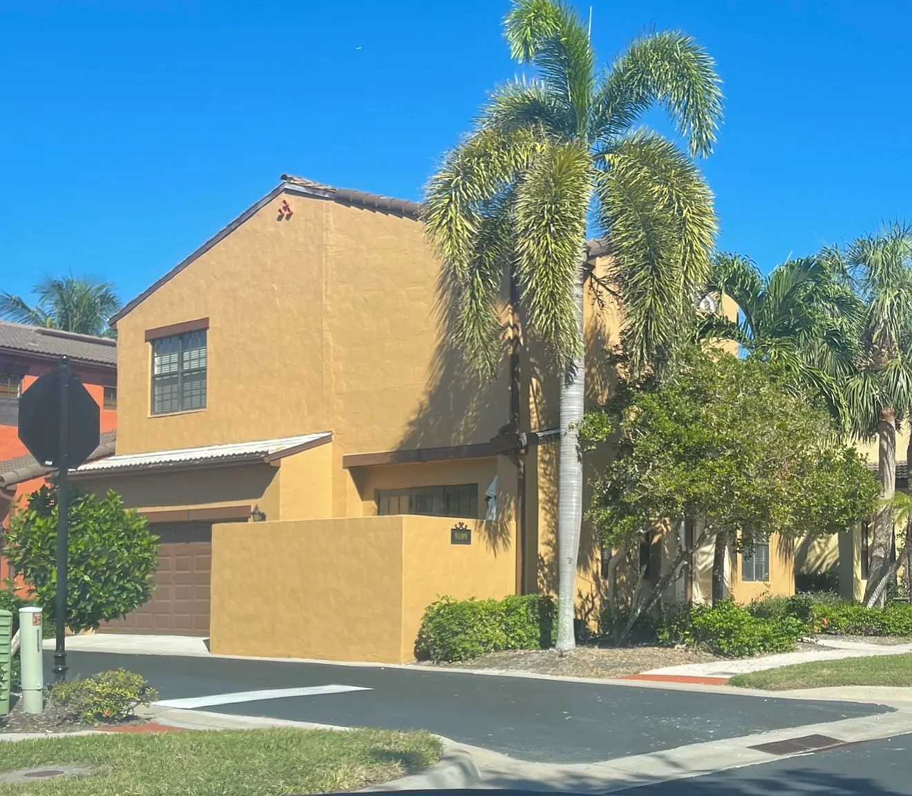 9109 Yuba Ln — Photo 2