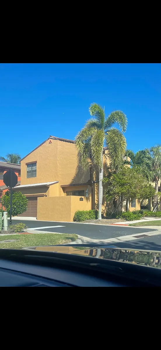 Photo 2 of 44 - 9109 Yuba Ln #8001 - Naples, FL Building Photo - 9109 Yuba Ln #8001