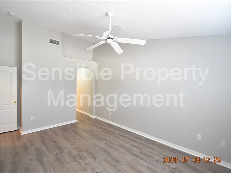 13121 Kings Crossing Dr — Photo 23