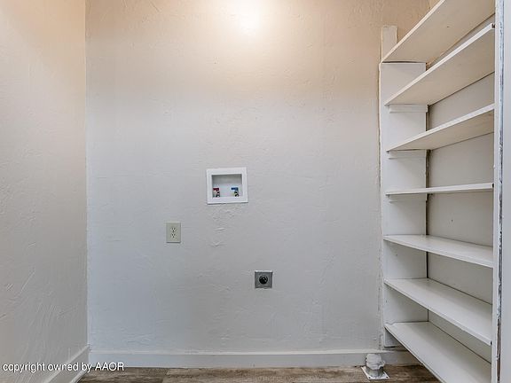 4th image of 637 N Nelson St