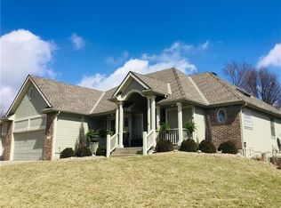 7911 N Birch Ln, Kansas City, MO 64151