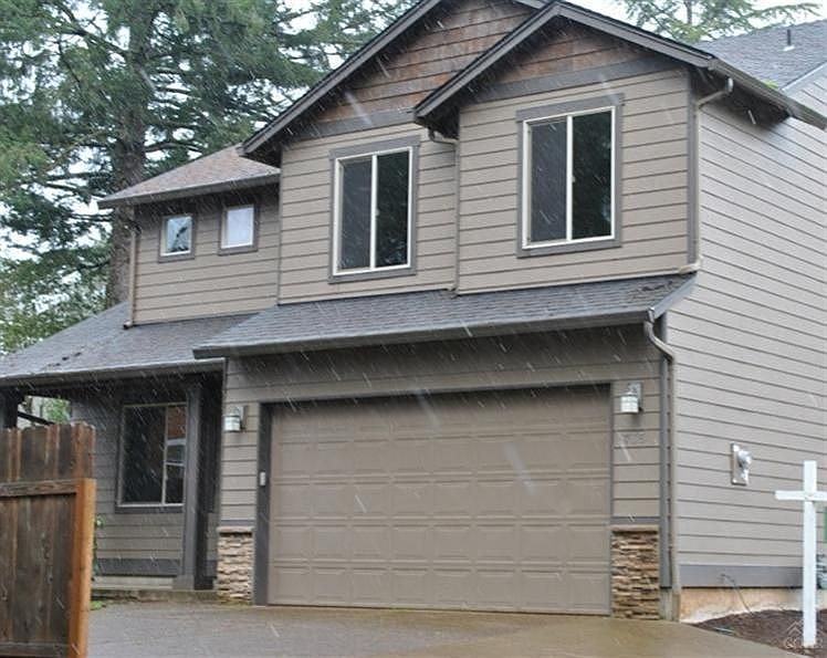 2nd image of 765 Idylwood Dr SE