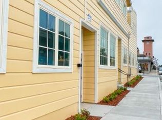 301 Grand Ave #201, Pacific Grove, CA 93950