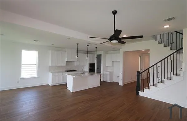 7205 Indian Paint Brush Ln — Photo 1