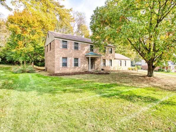 2483 Concordgreen Dr, Cincinnati, OH 45244