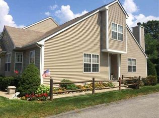 18 Sparrow Ridge Rd, Carmel, NY 10512