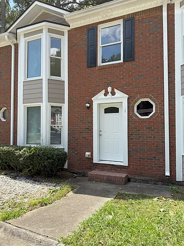 1112 Booth Ct SW Photo 1