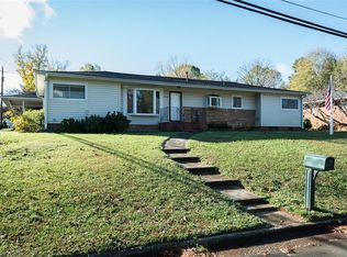 1528 Overbrook Rd, Burlington, NC 27215