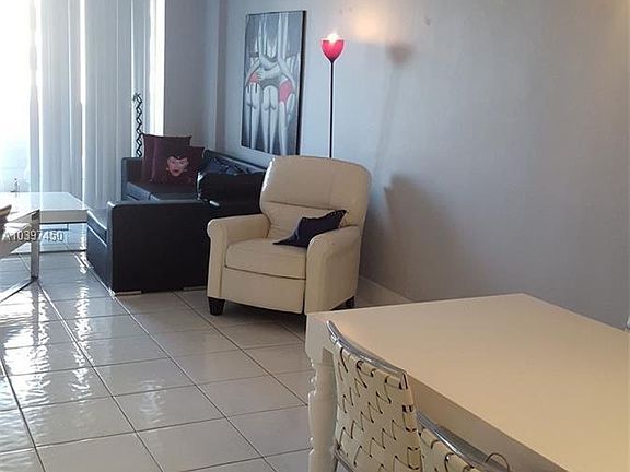 2nd image of 800 West Ave APT 802