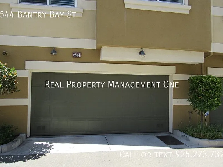 6544 Bantry Bay St — Photo 38