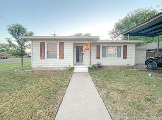101 Mel St, Winters, TX 79567